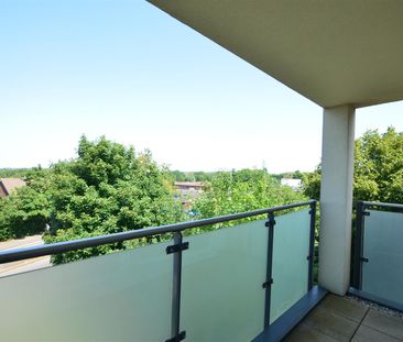 Walsham Court, Perkins Gardens, Ickenham, UB10 - Photo 3