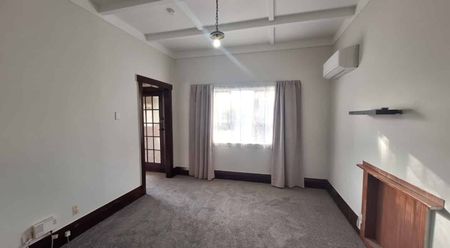 Lovely family home - Photo 2