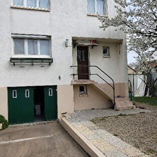 Location Maison 4 pièces 79m² - Photo 4