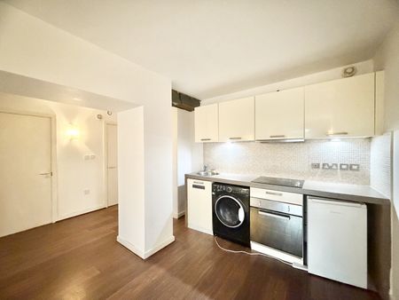 1 Bed unfurnished Apartment - Photo 3