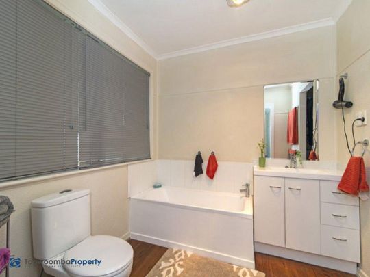 330A Hume Street, 4350, Centenary Heights Qld - Photo 1