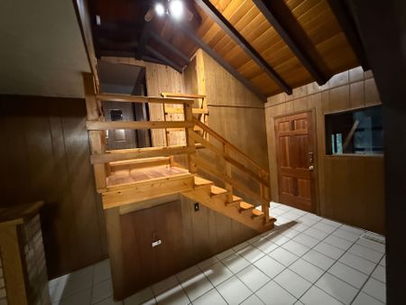 For Lease - 1571 19TH Avenue, Richmond Hill, Ontario - Photo 2