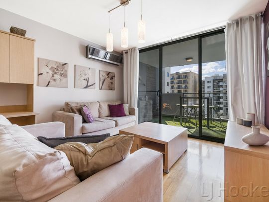 33/128 Adelaide Terrace, East Perth - Photo 1