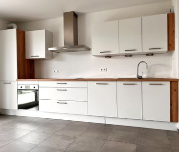 Location Appartement SAINT LOUIS 864 € CC - Photo 1