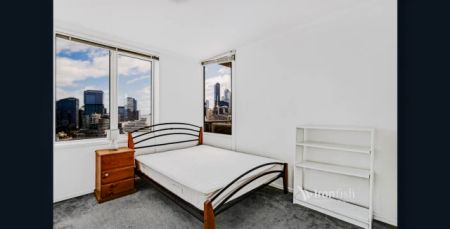 2 Bed, 1 Bath - Photo 4