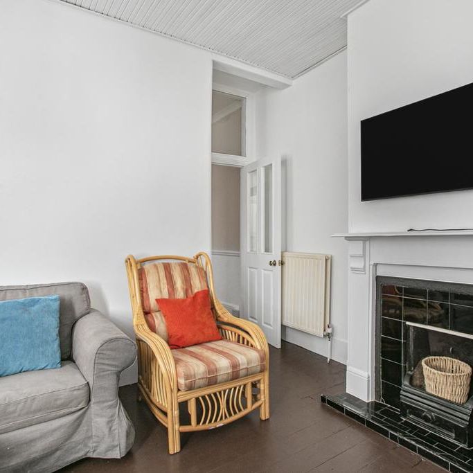 3 bedroom apartment to rent - Photo 1