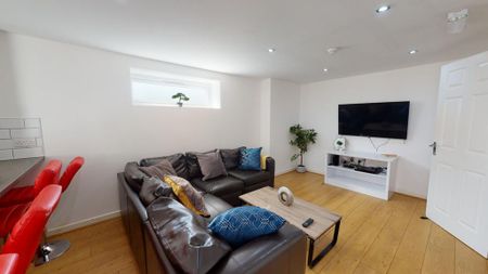 6 bedroom house to rent - Photo 4