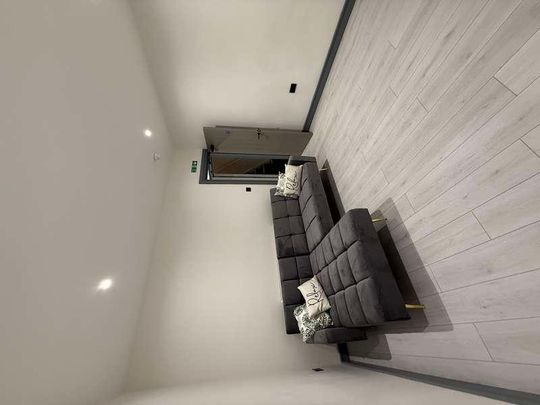 Bed Luxury Apartment - Birkin Avenue, NG7 - Photo 1