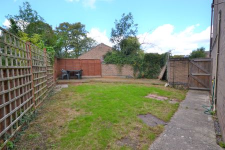 2 bedroom semi detached house to rent, - Photo 4