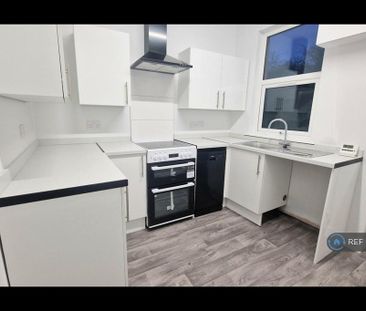 2 bedroom end of terrace house to rent - Photo 1