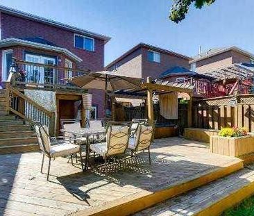 For Lease - 345 Rushbrook Drive, Newmarket, Ontario - Photo 2