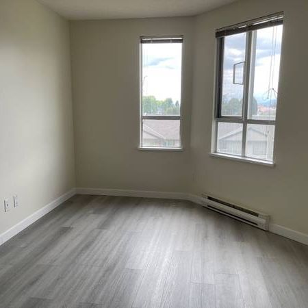 Renovated 1 bedroom on 7th floor - 3 mintues to Joyce skytrain station - Photo 1