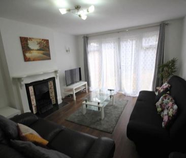 3 bedroom house to rent - Photo 2
