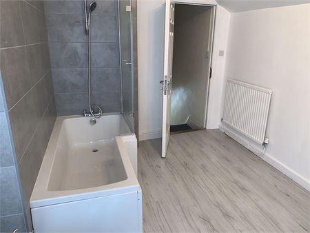4 bedroom house share to rent - Photo 4