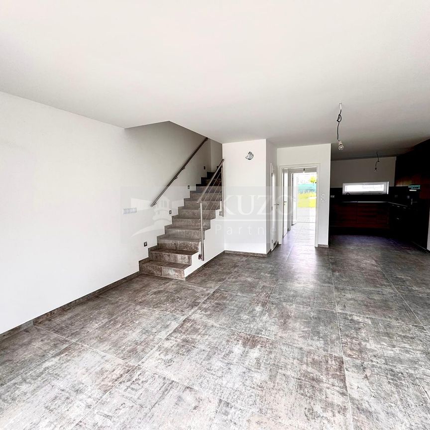 Pronájem rodinného domu 166 m², Láskov 374, Mladá Boleslav Debř - Photo 1