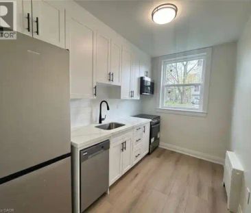 32 PRICE Avenue Unit# 11 | 32 PRICE Avenue Unit# 11, Welland - Photo 1