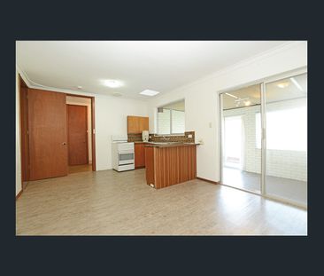 SPACIOUS DUPLEX IN GREAT LOCATION - Photo 3