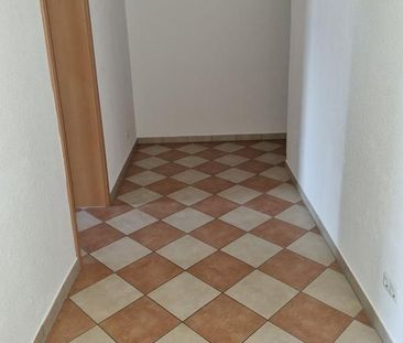 Bezaubernde 3-Zimmerwohnung mit hochwertiger Ausstattung und Balkon... - Foto 2