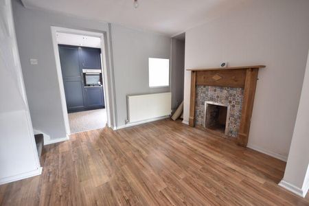 Brooklands, Llanharry CF72 9JQ - Photo 2