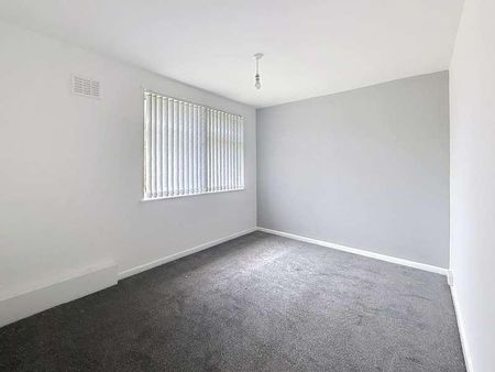 Tabley Road, Crewe, CW2 - Photo 2