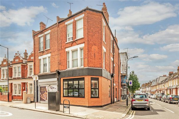 Munster Road, London, SW6 - Photo 1