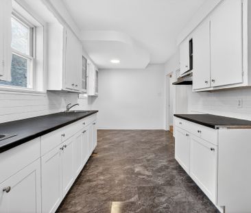 4881 Av. de Kent Montréal (Côte-des-Neiges, QC H3W - Photo 4