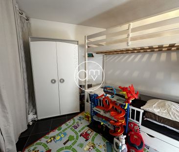 Location Appartement 3 pièces 62m² LA SEYNE SUR MER 83500 - Photo 4