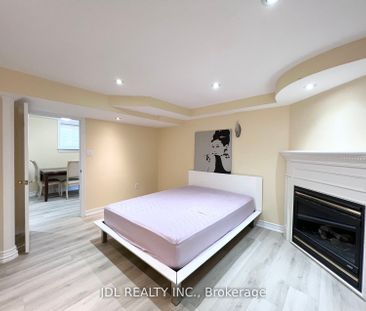 For Lease - 23 Toporowski Avenue, Richmond Hill, Ontario - Photo 4