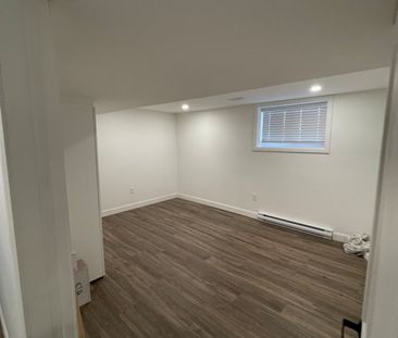 For Lease - 176 Queensdale Avenue Unit# Lower, Hamilton, Ontario - Photo 2