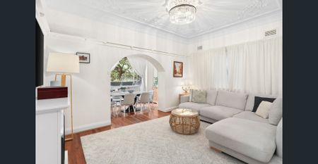 Spacious ground floor 2-bedroom apartment - Photo 2