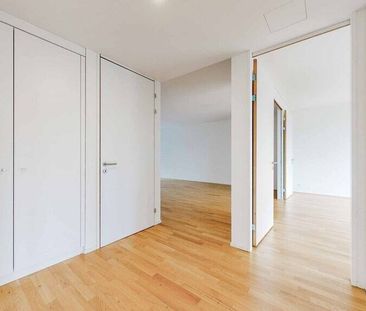 Living the high life in Zurich – with a rooftop pool - Photo 5