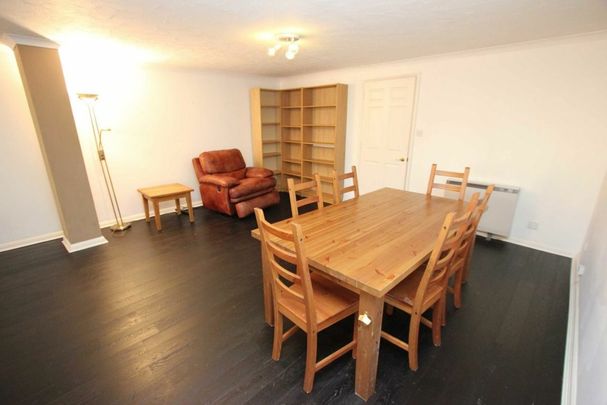 Knighten Street, E1W, London - Photo 1