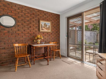 3 Bedroom home located in Darley - Photo 2