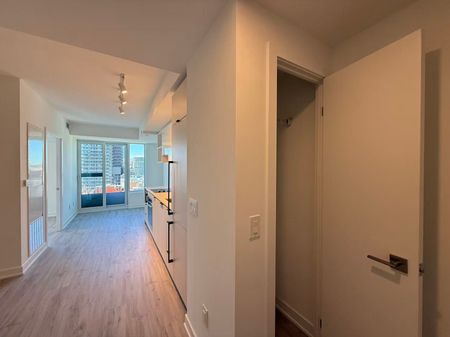 For Lease - 252 church Street Unit# 2201, Toronto, Ontario - Photo 2