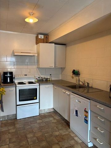 Modern student flat handy to campus - Photo 5