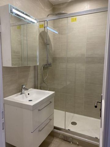 Location Appartement 4 pièces 118m² - Photo 4