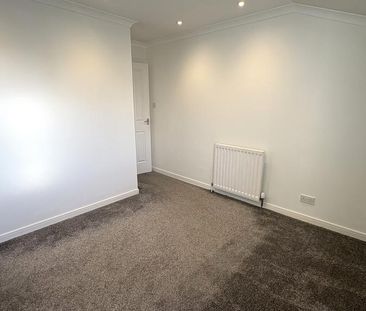 5 bedroom detached house to rent - Photo 3