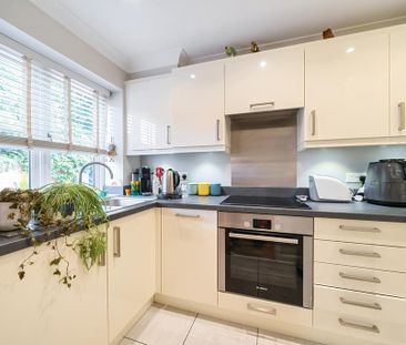 2 bedroom terraced house to rent - Photo 4