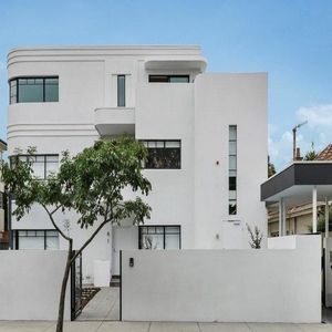 1/10 Ellesmere Road, Windsor - Photo 2