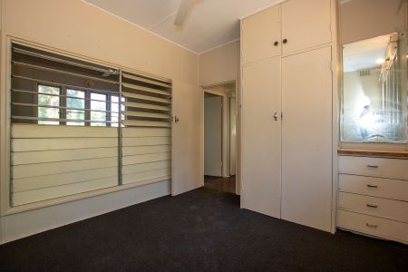 SECURE HOMELY 3 BY 1 - Photo 3