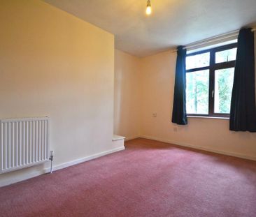 4 bedroom terraced house to rent - Photo 2