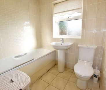 St Simons Close, Sutton Coldfield, B75 - Photo 6