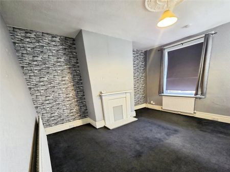 Lees Hall Road, Dewsbury, West Yorkshire, WF12 - Photo 2