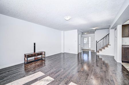 For Lease - 6 Castlebay Street, Kitchener, Ontario - Photo 2