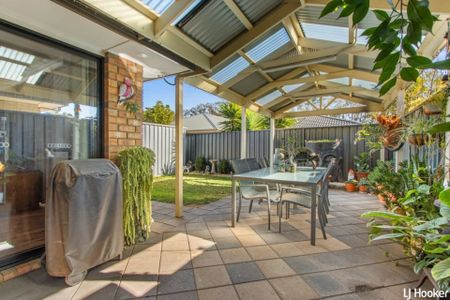 Charming Family Home - Photo 5