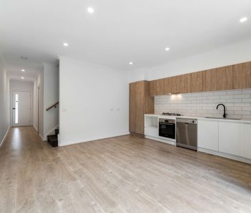 **RECEIVE ONE MONTH’S FREE RENT, ASK US HOW! Modern 2-Bedroom Townh... - Photo 4