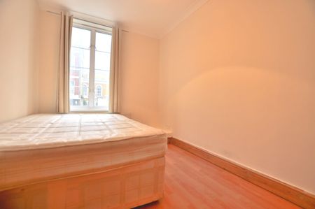 2 Bed Flat, Old Street, EC1V - Photo 2