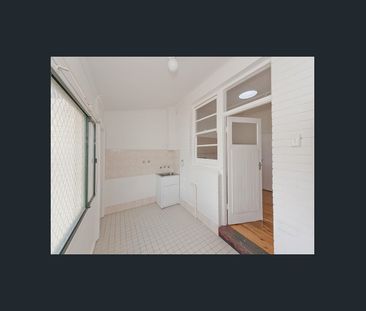 Ideal small family home - Great location! - Photo 2