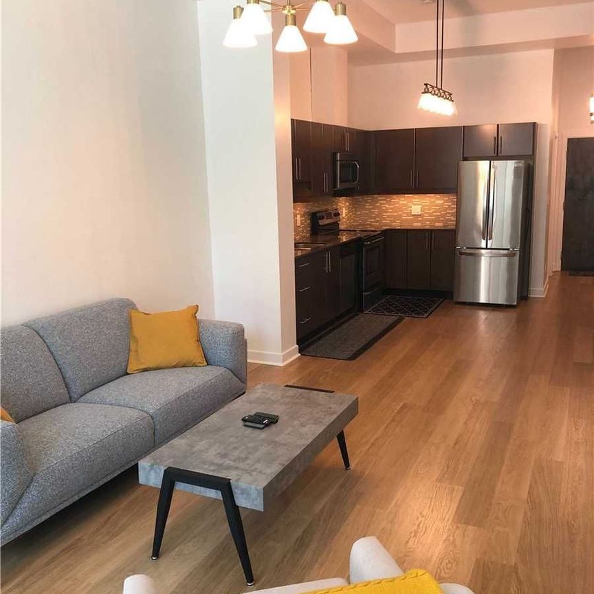 For Lease - 33 Bay Street Unit# 215, Toronto, Ontario - Photo 1