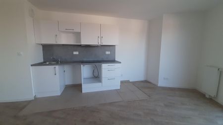 location Appartement T3 DE 63.59m² À ST SEBASTIEN SUR LOIRE - Photo 4